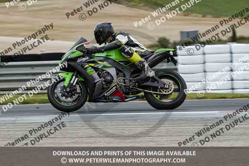 cadwell no limits trackday;cadwell park;cadwell park photographs;cadwell trackday photographs;enduro digital images;event digital images;eventdigitalimages;navarra;no limits trackdays;peter wileman photography;racing digital images;trackday digital images;trackday photos